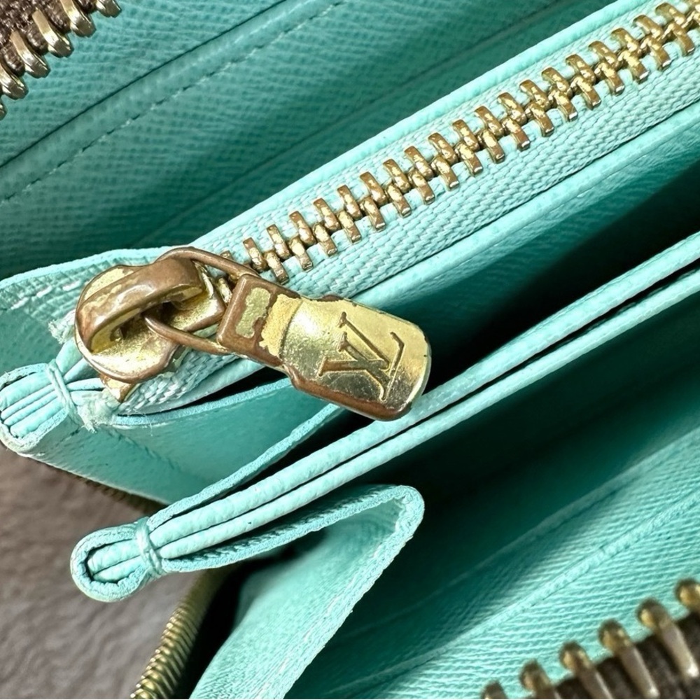 🩵Louis Vuitton Illustre Ltd Edition Zippy Wallet - Picture 11 of 14